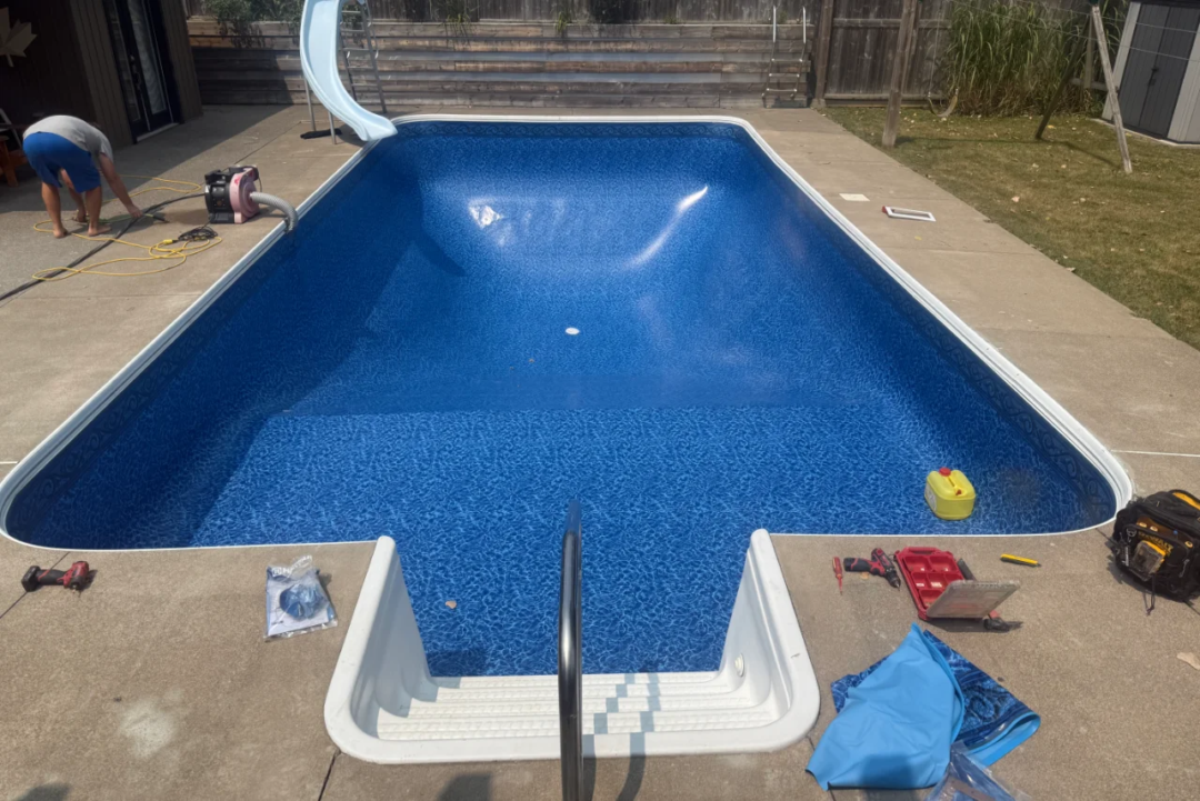Pool Bottom Repair –Niagara Falls